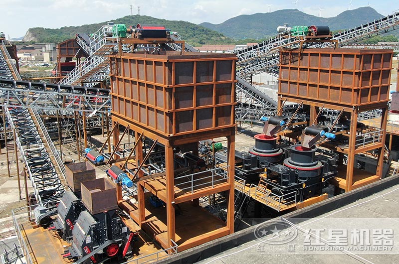 山東大型制砂現(xiàn)場(chǎng) 山東大型制砂現(xiàn)場(chǎng)